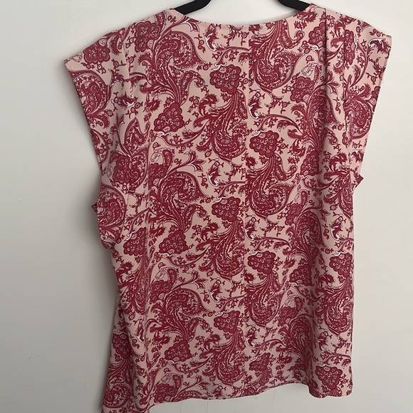 Express Blouse - Picture 3 of 4